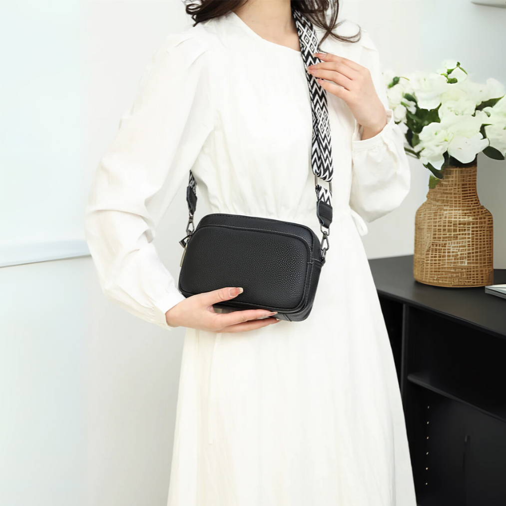 The Victoria Crossbody
